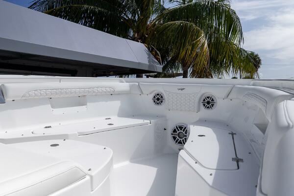 256 CC Adventure 25ft Tidewater Yacht For Sale