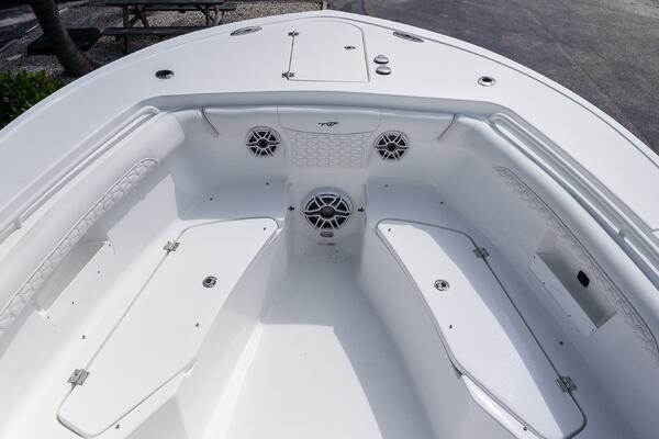 256 CC Adventure 25ft Tidewater Yacht For Sale