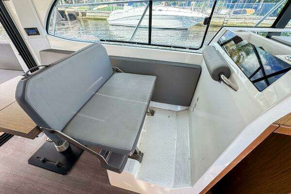 Beneteau Antares 11 Yacht For Sale