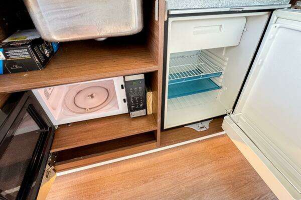 Beneteau Antares 11 Yacht For Sale