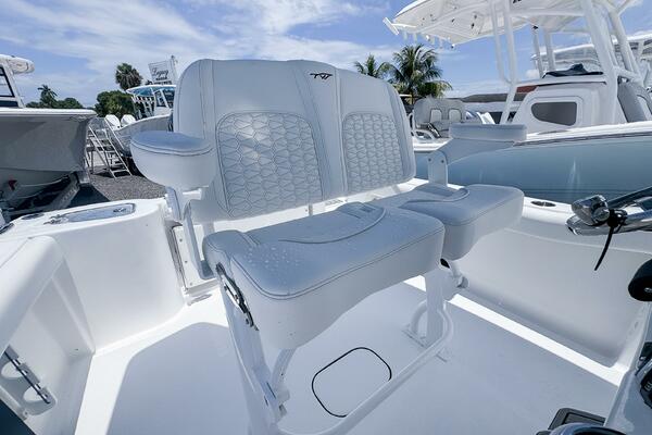 232 CC Adventure 23ft Tidewater Yacht For Sale