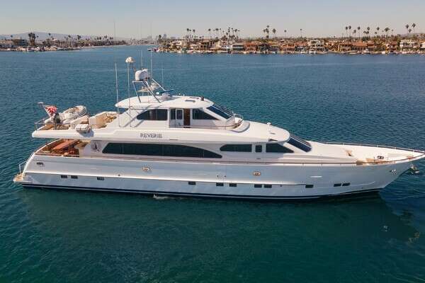 98' Horizon Motor Yachts