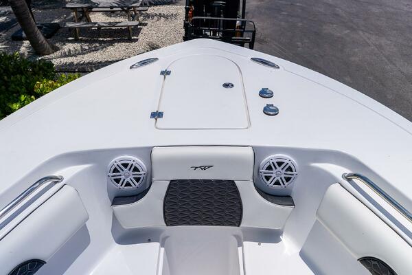 232 CC Adventure 23ft Tidewater Yacht For Sale