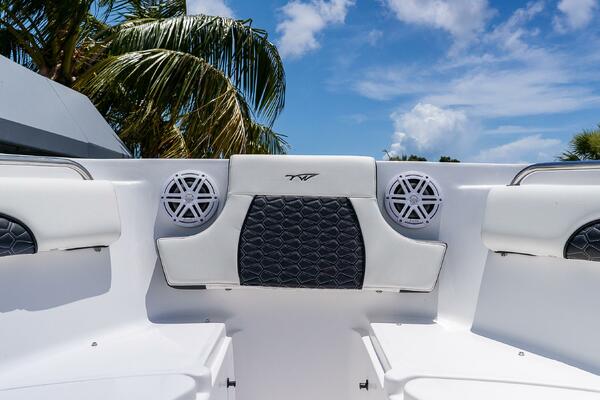 232 CC Adventure 23ft Tidewater Yacht For Sale