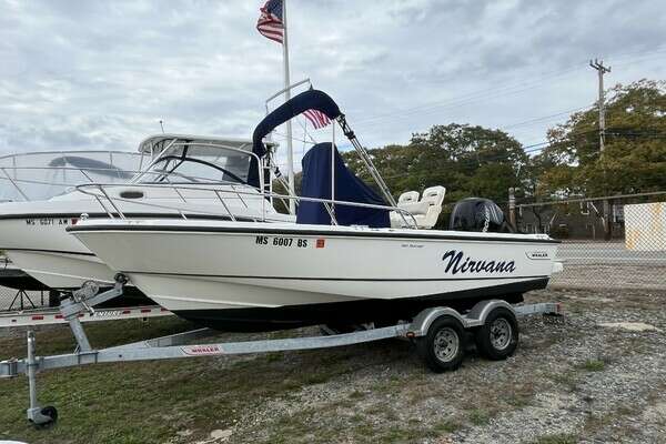 18-ft-Boston Whaler-2014-190 OUTRAGE- Buzzards Bay Massachusetts United States  yacht for sale