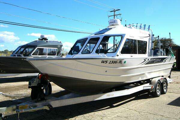 24-ft-Weldcraft-2021-240 Maverick DV- Racine Wisconsin United States  yacht for sale