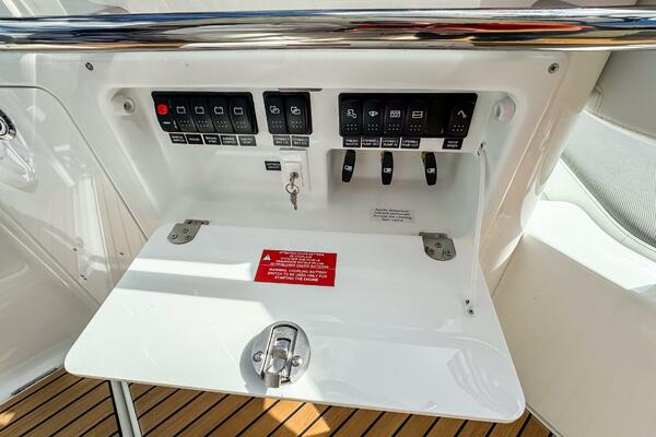 35ft Wellcraft Yacht For Sale