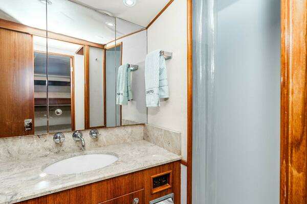 Merritt 55 Convertible Yacht For Sale