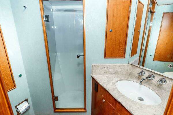 Merritt 55 Convertible Yacht For Sale