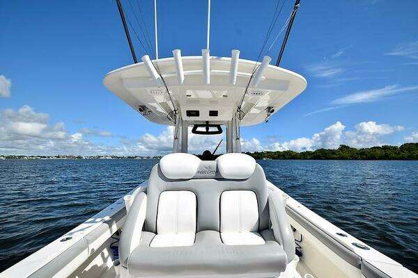 Regulator 31FS Yacht For Sale