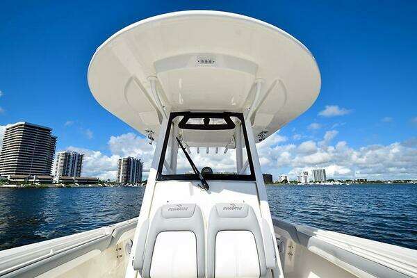 Regulator 31FS Yacht For Sale