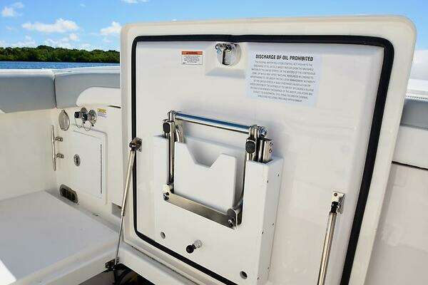 Regulator 31FS Yacht For Sale