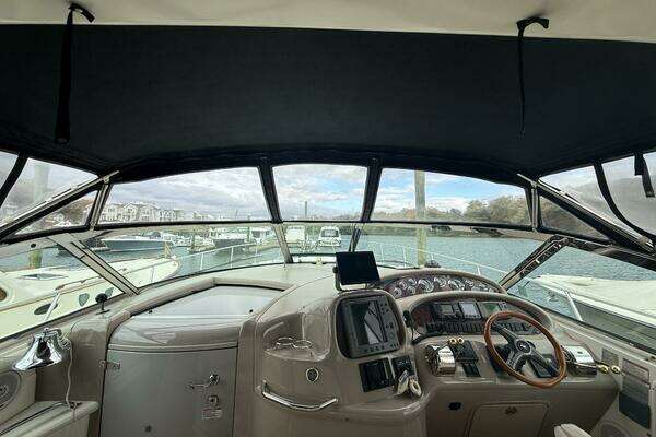 Photo of the 2001 Sea Ray 410 Sundancer