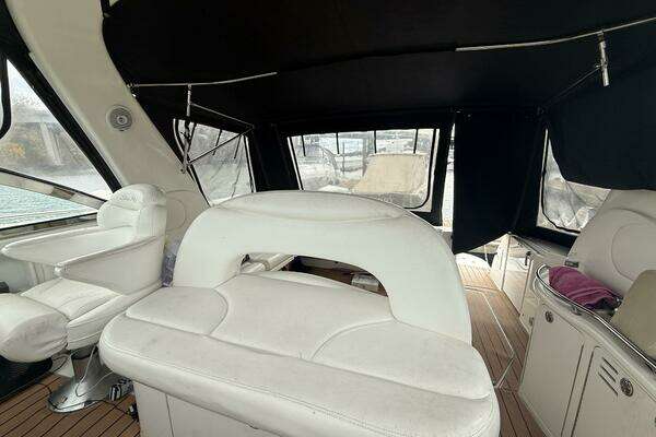 Photo of the 2001 Sea Ray 410 Sundancer