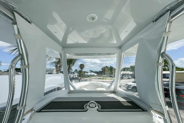 36 CC 36ft Front Runner Yacht For Sale