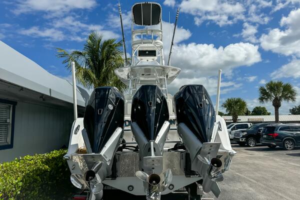36 CC 36ft Front Runner Yacht For Sale