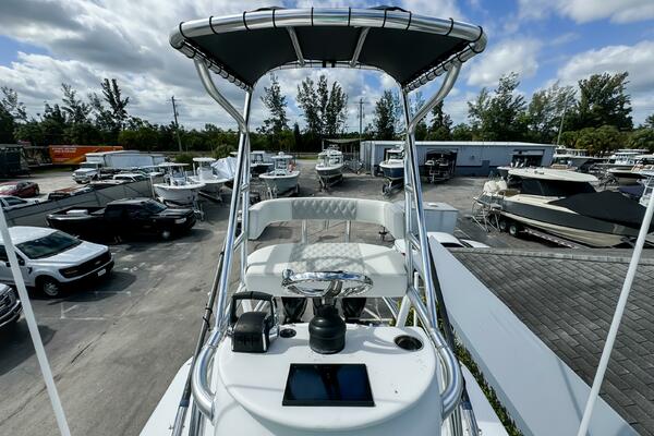 36 CC 36ft Front Runner Yacht For Sale