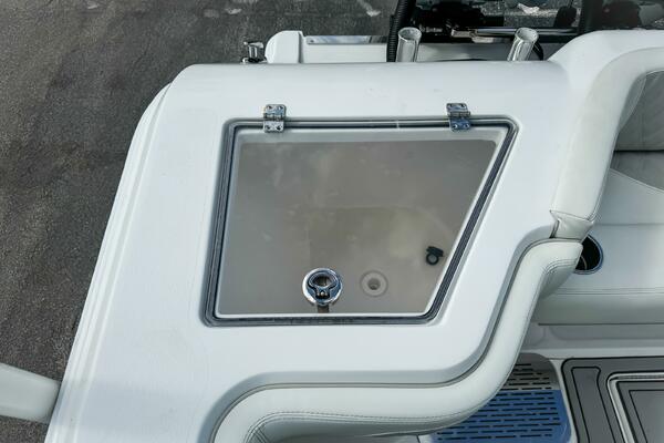36 CC 36ft Front Runner Yacht For Sale