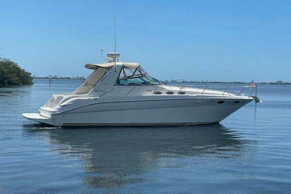 Photo of the 1998 Sea Ray 370 Sundancer "Jackarita"