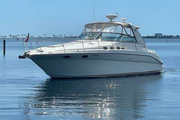 Photo of the 1998 Sea Ray 370 Sundancer "Jackarita"