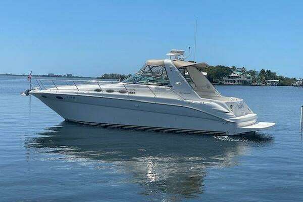 Photo of the 1998 Sea Ray 370 Sundancer "Jackarita"