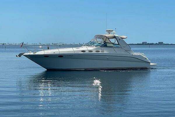 Photo of the 1998 Sea Ray 370 Sundancer "Jackarita"