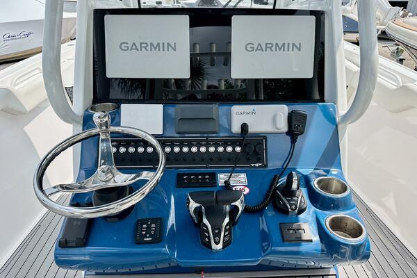 292 CC Adventure 29ft Tidewater Yacht For Sale