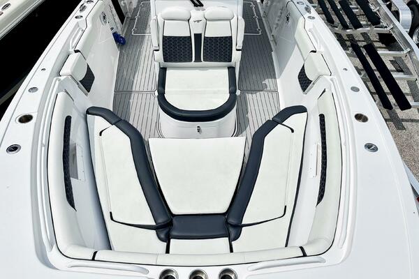 292 CC Adventure 29ft Tidewater Yacht For Sale