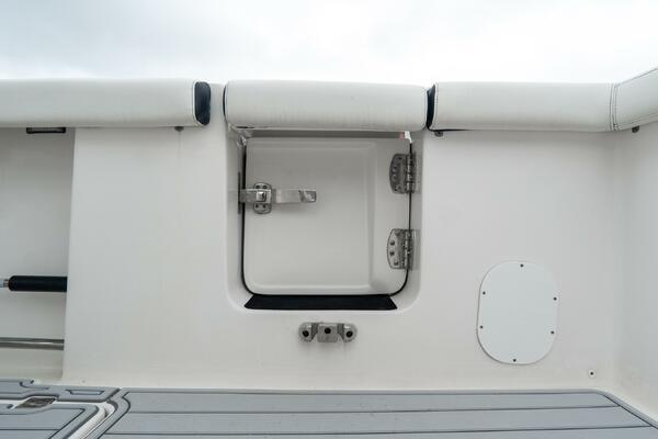292 CC Adventure 29ft Tidewater Yacht For Sale