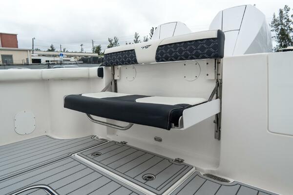 292 CC Adventure 29ft Tidewater Yacht For Sale