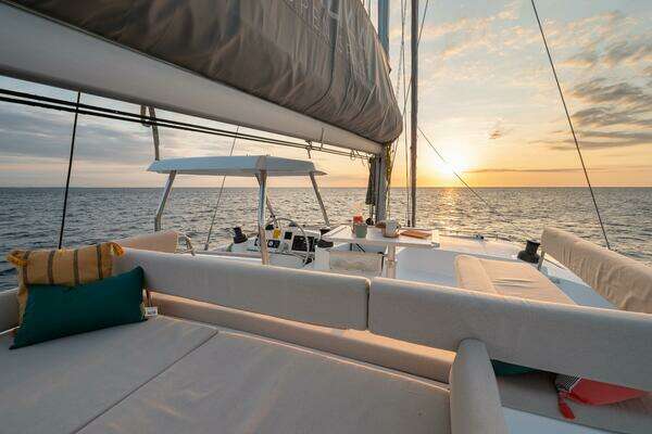 Bali 4.4 Yacht For Sale