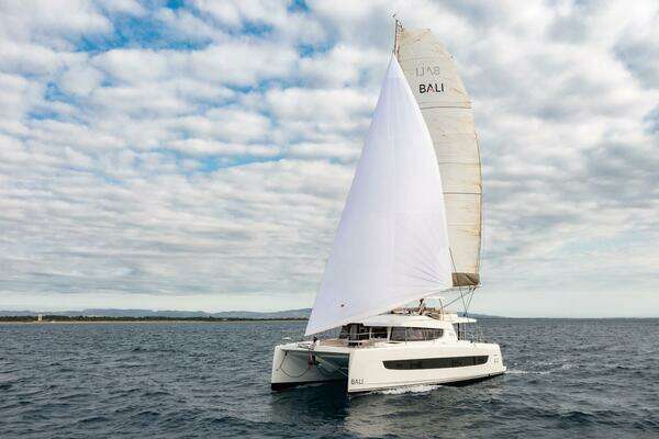 Bali 4.4 Yacht For Sale