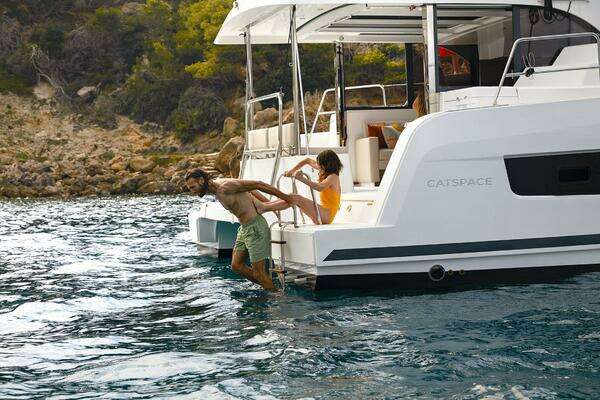 Bali Catspace Yacht For Sale