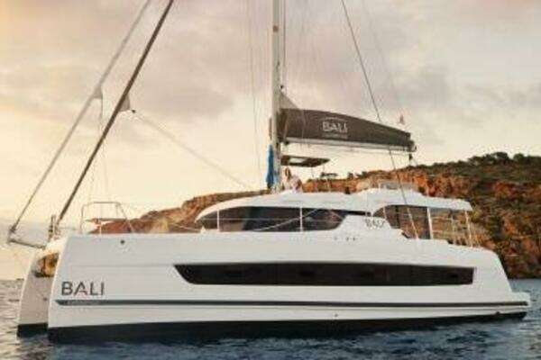 Bali Catspace Yacht For Sale