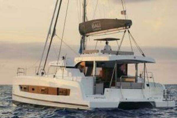 Bali Catspace Yacht For Sale