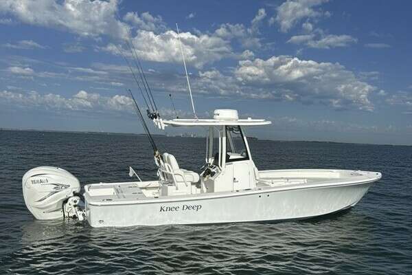 Knee Deep 26ft Regulator Yacht For Sale