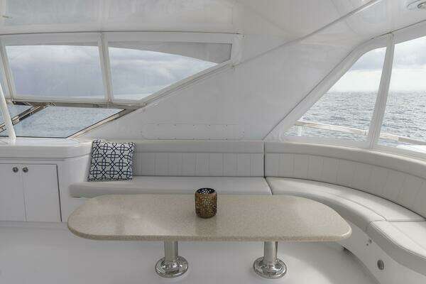 Hatteras 80 Yacht For Sale