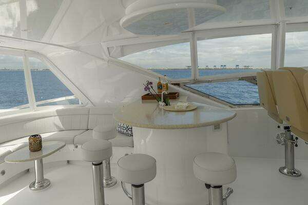 Hatteras 80 Yacht For Sale