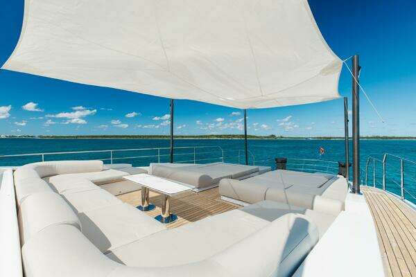 Azimut 2023 Grande 32 Metri Yacht For Sale