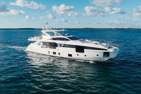 105-ft-Azimut-2022-Grande 32 Metri-LA MAMA NASSAU  Bahamas  yacht for sale