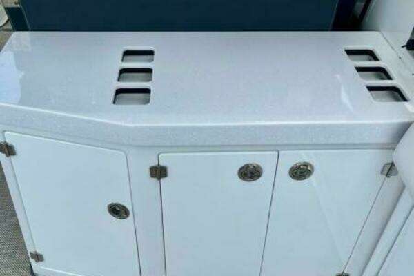 Monterey 385 SE Yacht For Sale