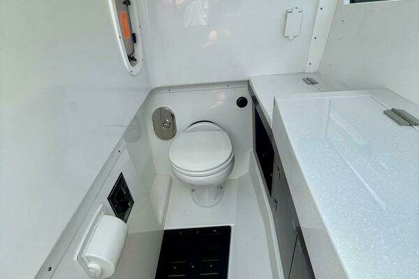 Monterey 385 SE Yacht For Sale