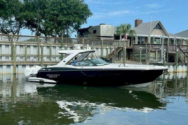 Monterey 385 SE Yacht For Sale