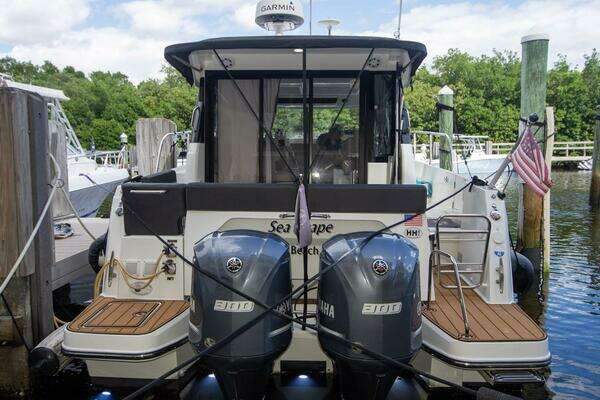 Jeanneau NC 1095 Yacht For Sale