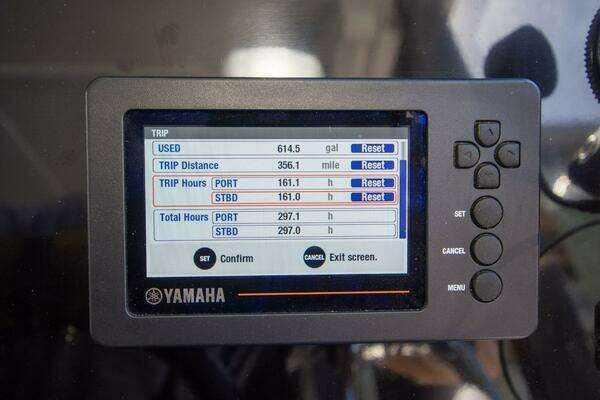 Jeanneau NC 1095 Yacht For Sale