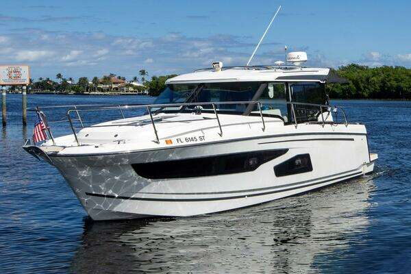 34-ft-Jeanneau-2021-NC 1095-Sea Scape Boynton Beach Florida United States  yacht for sale