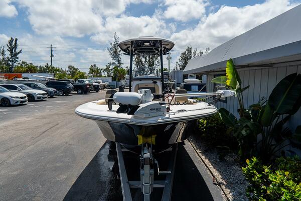 2300 Carolina Bay 23ft Tidewater Yacht For Sale