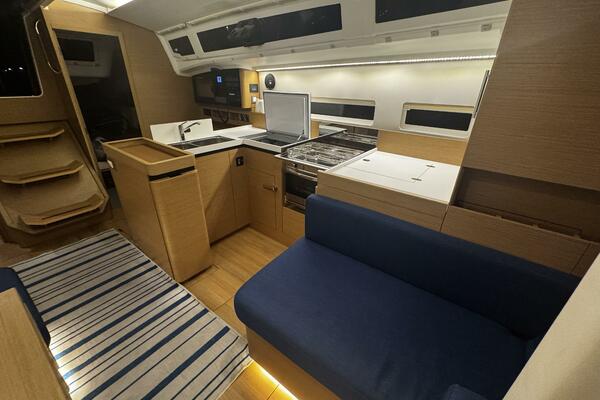 41ft Jeanneau Yacht For Sale