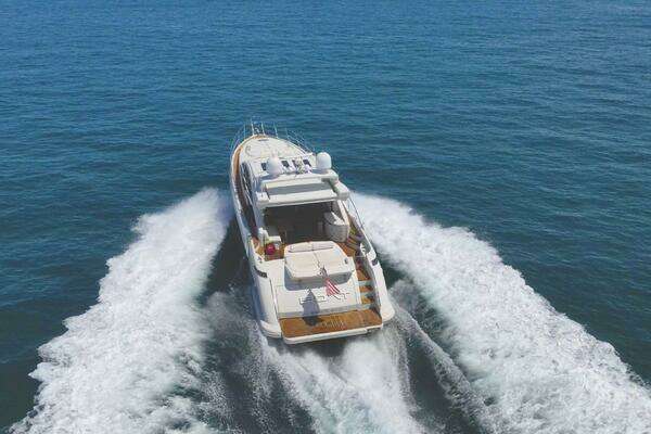 2011 Azimut 68