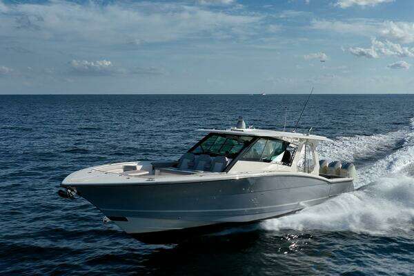 Scout 530 LXF Yacht For Sale